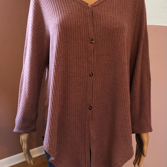 COPY - Mauve Top. Bundle and Save! - Picture 2 of 3
